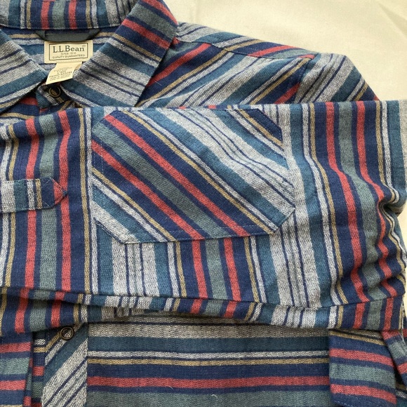 L.L. Bean Other - LL Bean Signature Flannel Cowboy Shirt with Snap Closures